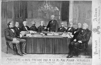 Le Ministère de 1875 présidé par le maréchal Edme Patrice Maurice Mac-Mahon à Versailles, 1875
